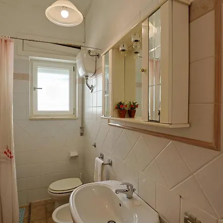 Casa Laura 1 A 20 Mt Dalla Di Holiday home San Pietro in Bevagna