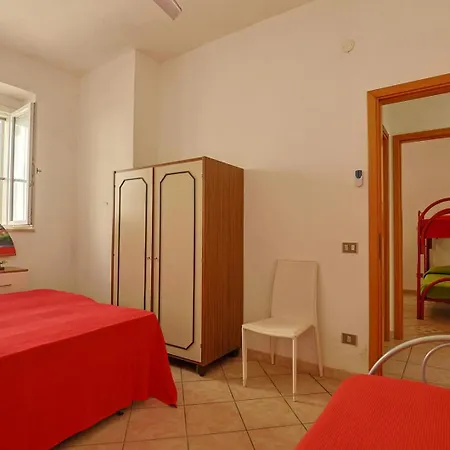 Casa Laura 1 A 20 Mt Dalla Di San Pietro in Bevagna